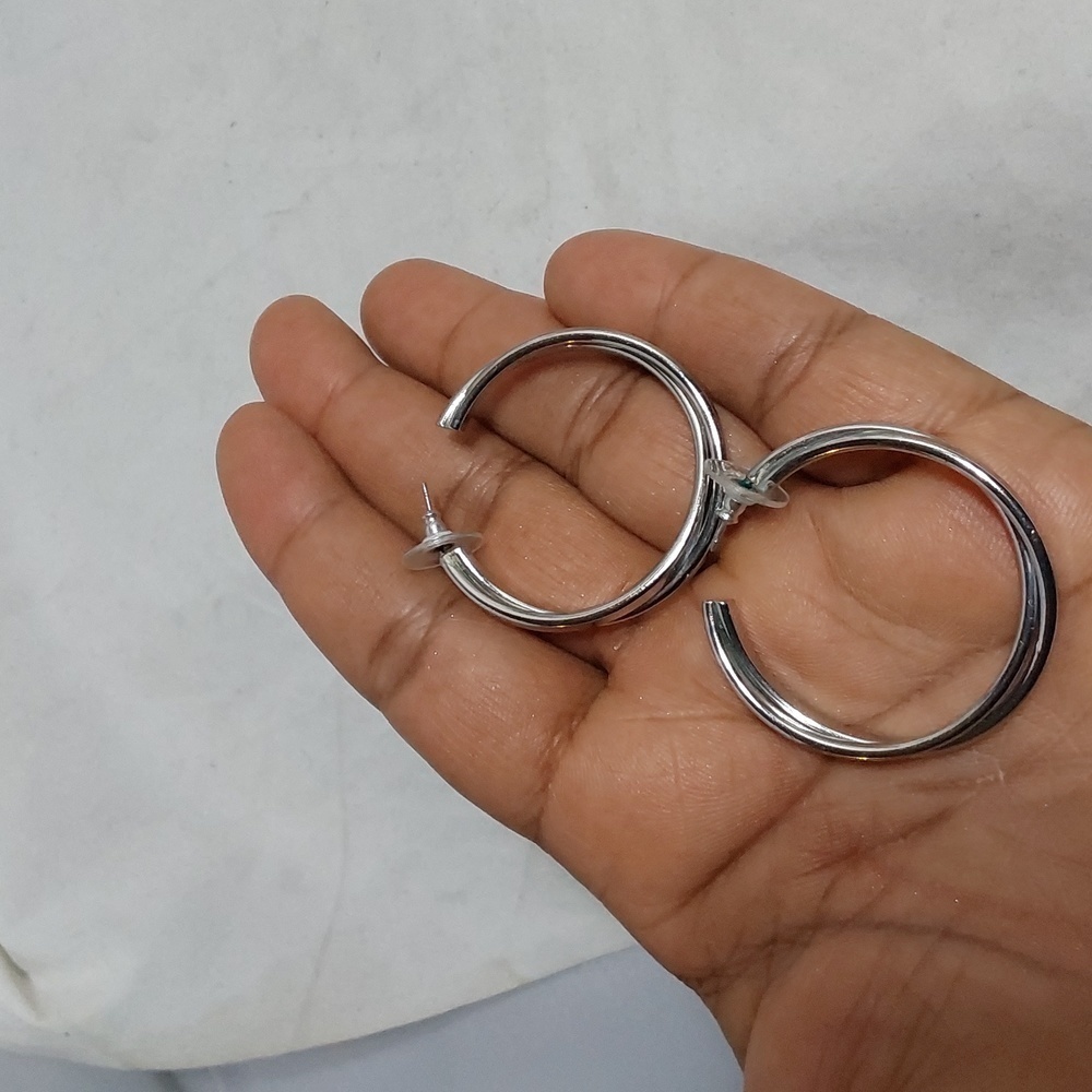 Silver HOOP HEARRINGS‎